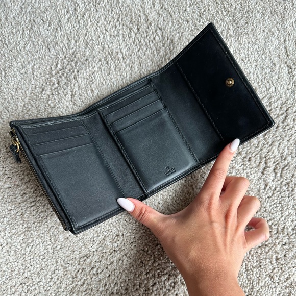 Gucci Marmont Trifold Wallet - Picture 3 of 4